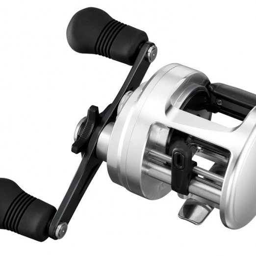 Shimano Calcutta D Baitcasting Reels 4 Shimano Calcutta D Baitcasting Reels - Image 2