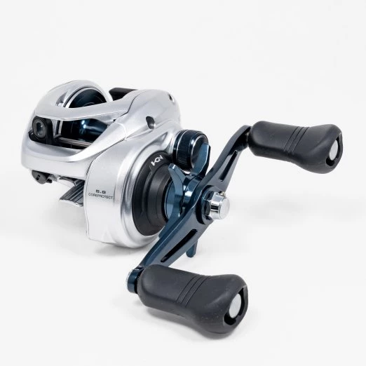 Shimano Tranx 300 And 400 Low Profile Baitcasting Reels 3 Shimano Tranx 300 And 400 Low Profile Baitcasting Reels